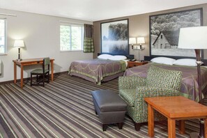 Suite, 2 Queen Beds