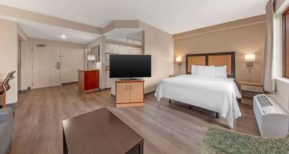 Extended Stay America Suites Ft Lauderdale Cyp Crk NW 6th Wy