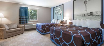 Super 8 by Wyndham Beloit KS