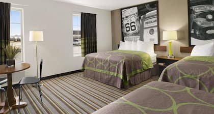 Super 8 by Wyndham Strafford/Springfield Area