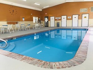 Una piscina cubierta