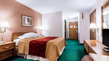 Standardzimmer, 1 Queen-Bett, Nichtraucher | Hochwertige Bettwaren, Bügeleisen/Bügelbrett, kostenloses WLAN