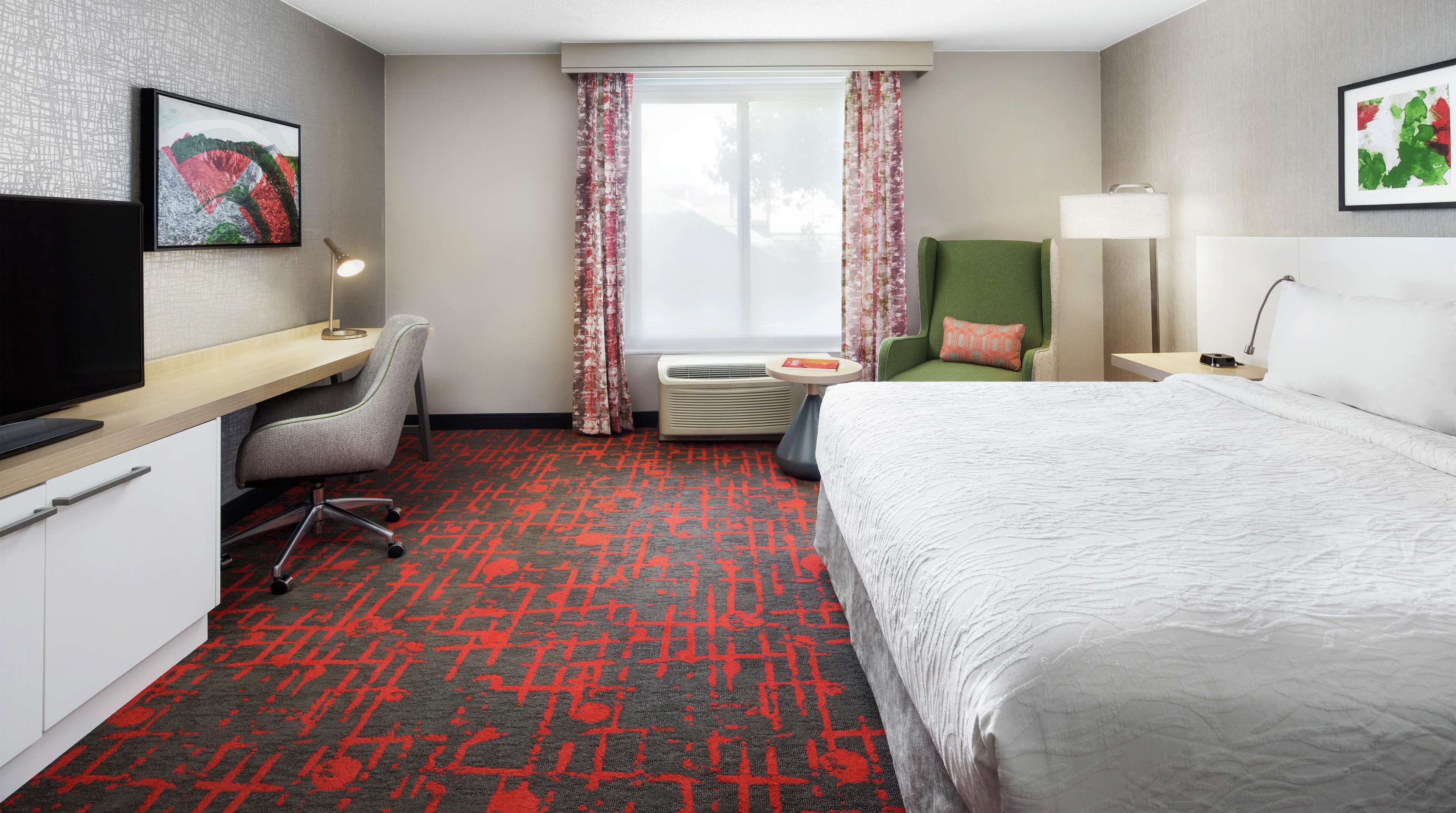 premium bedding, select comfort beds, in-room safe, desk