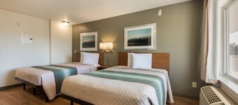 HomeTowne Studios by Red Roof Dallas - Mesquite