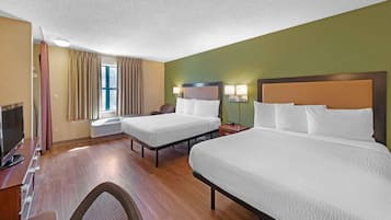 Studio, 2 Double Beds, Non Smoking | Desk, blackout drapes, iron/ironing board, free WiFi