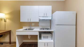Studio, 1 Queen Bed, Accessible, Non Smoking | Private kitchen | Coffee/tea maker, full-size fridge, microwave, stovetop
