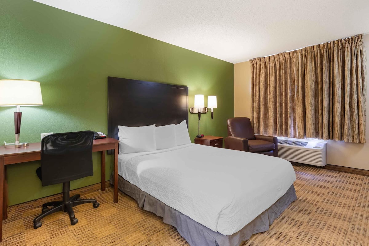Studio, 1 Queen Bed, Accessible, Non Smoking