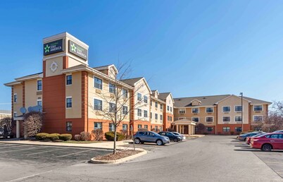 Extended Stay America Suites Chicago Woodfield Mall