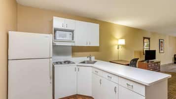 Studio, 1 Queen Bed, Non Smoking