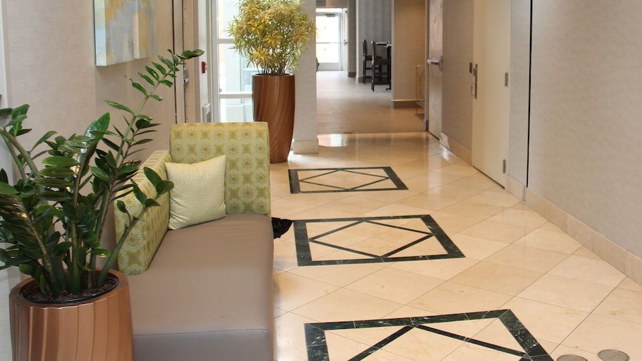Wyndham Garden Buffalo Downtown