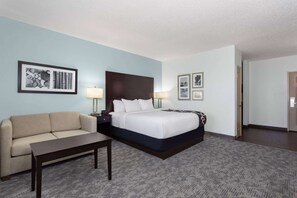 Habitación, 1 cama de matrimonio grande (Various Views) | Ropa de cama de alta calidad, escritorio, cortinas opacas