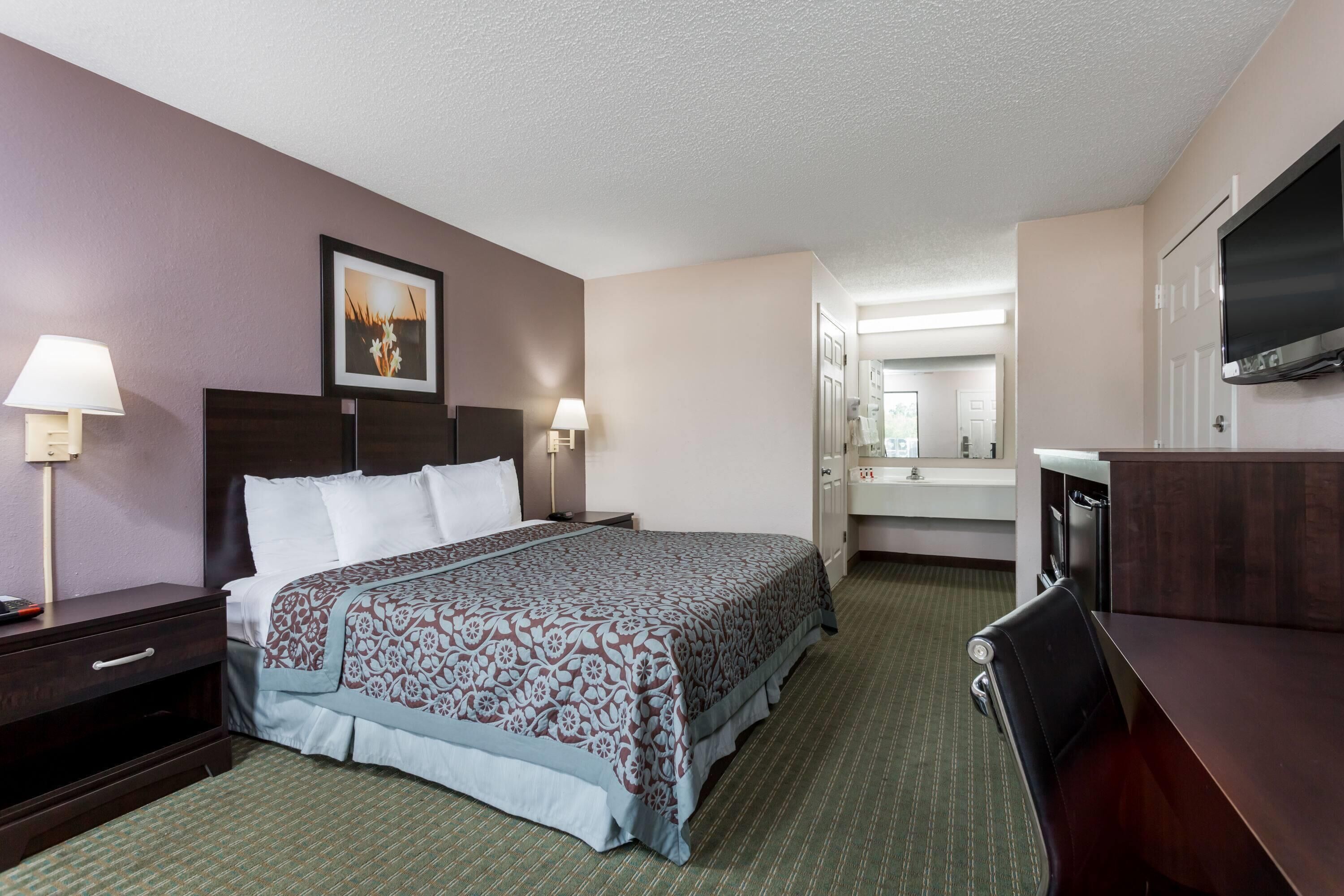 Fer et planche à repasser, lits bébé (gratuits)