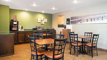 Petit déjeuner buffet compris tous les jours