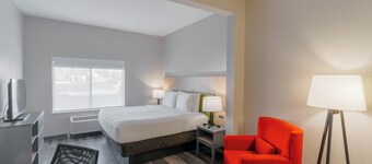 Townhome Inn & Suites