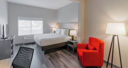 Townhome Inn & Suites