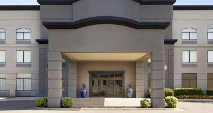 Townhome Inn And Suites