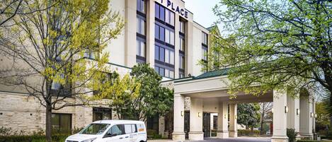 Shopping center shuttle