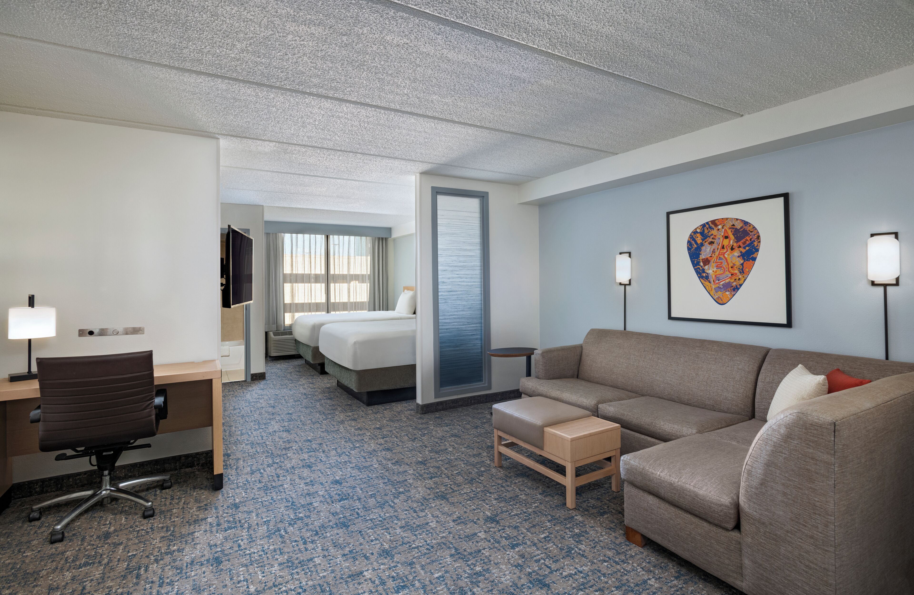 高档床上用品、办公桌、遮光窗帘、熨斗/熨衣板