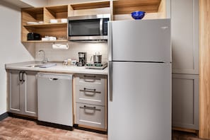 Standard Room, Multiple Beds (Bath Shower Combo) | Premium bedding, pillow-top beds, laptop workspace, blackout curtains
