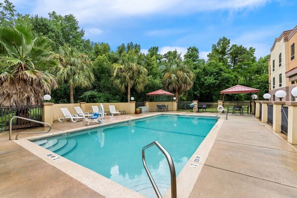 Seasonal outdoor pool