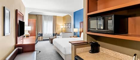 套房, 1 張特大雙人床及 1 張梳化床, 無障礙, 非吸煙房 | 高級寢具、特厚豪華床墊、書桌、熨斗/熨衫板