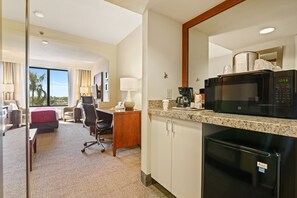 Suite, 1 King Bed, Non Smoking | Laptop workspace, blackout drapes, iron/ironing board, free WiFi