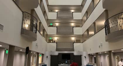 Comfort Suites Anderson-Clemson