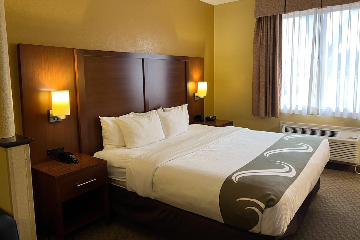 Tempur-Pedic beds, desk, iron/ironing board, cribs/infant beds