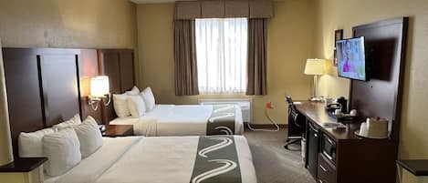 Materassi Tempur-Pedic, una scrivania, ferro/asse da stiro