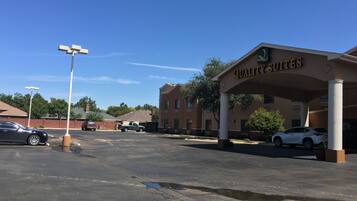 Fachada da propriedade