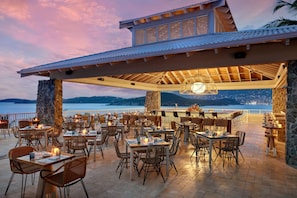 3 restaurants, breakfast, lunch, dinner served; Mediterranean cuisine