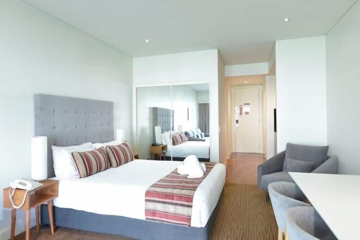 1 bedroom, minibar, in-room safe, desk