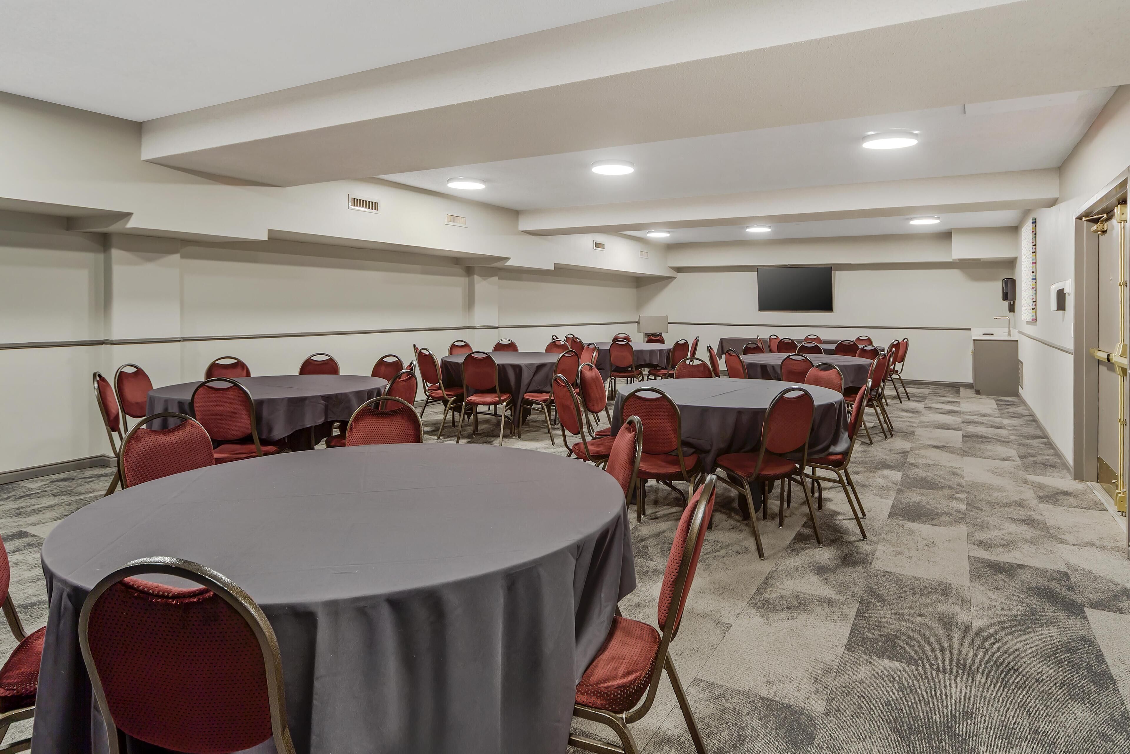 Photo - Best Western Plus West Edmonton