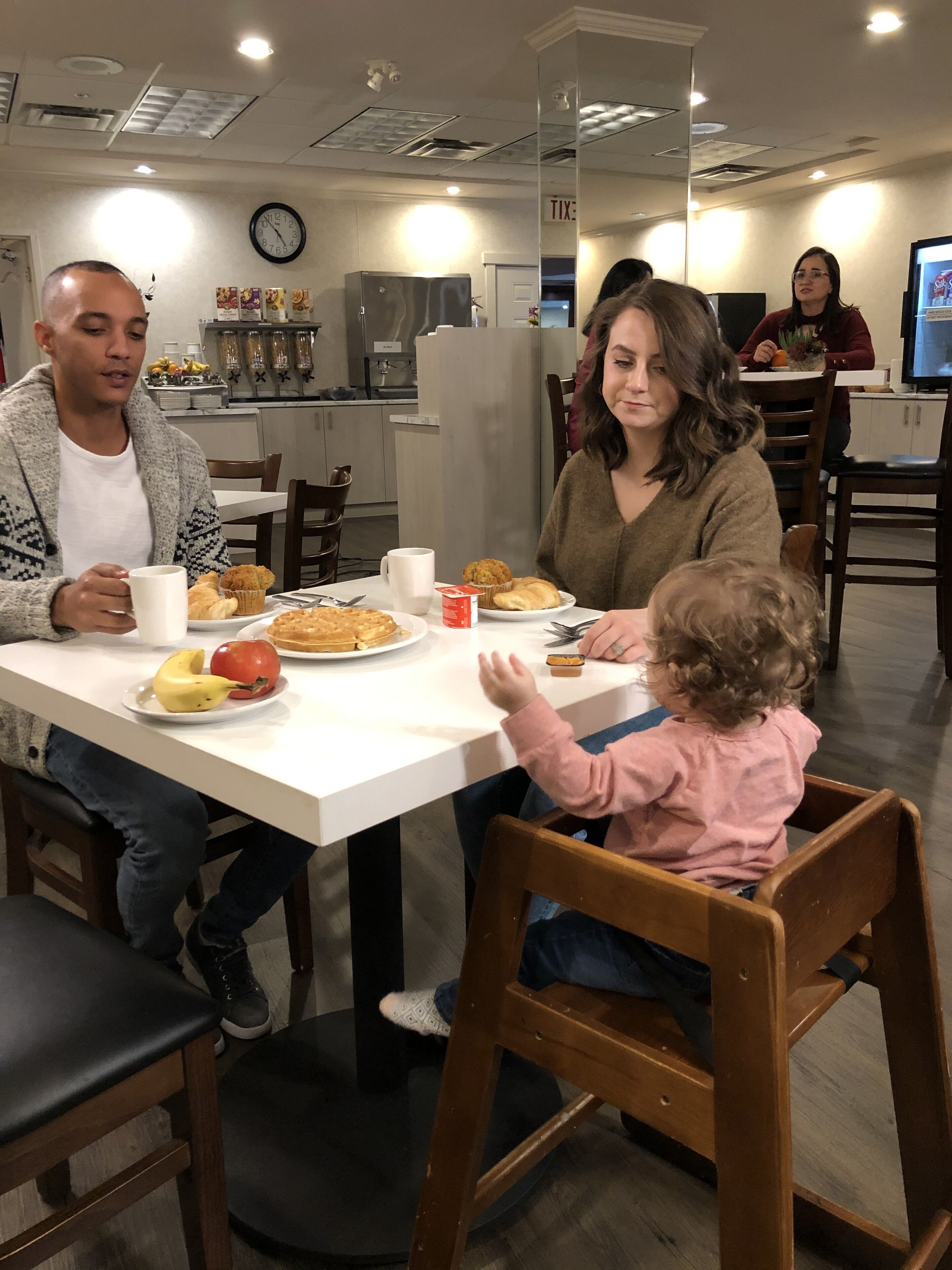 free daily continental breakfast