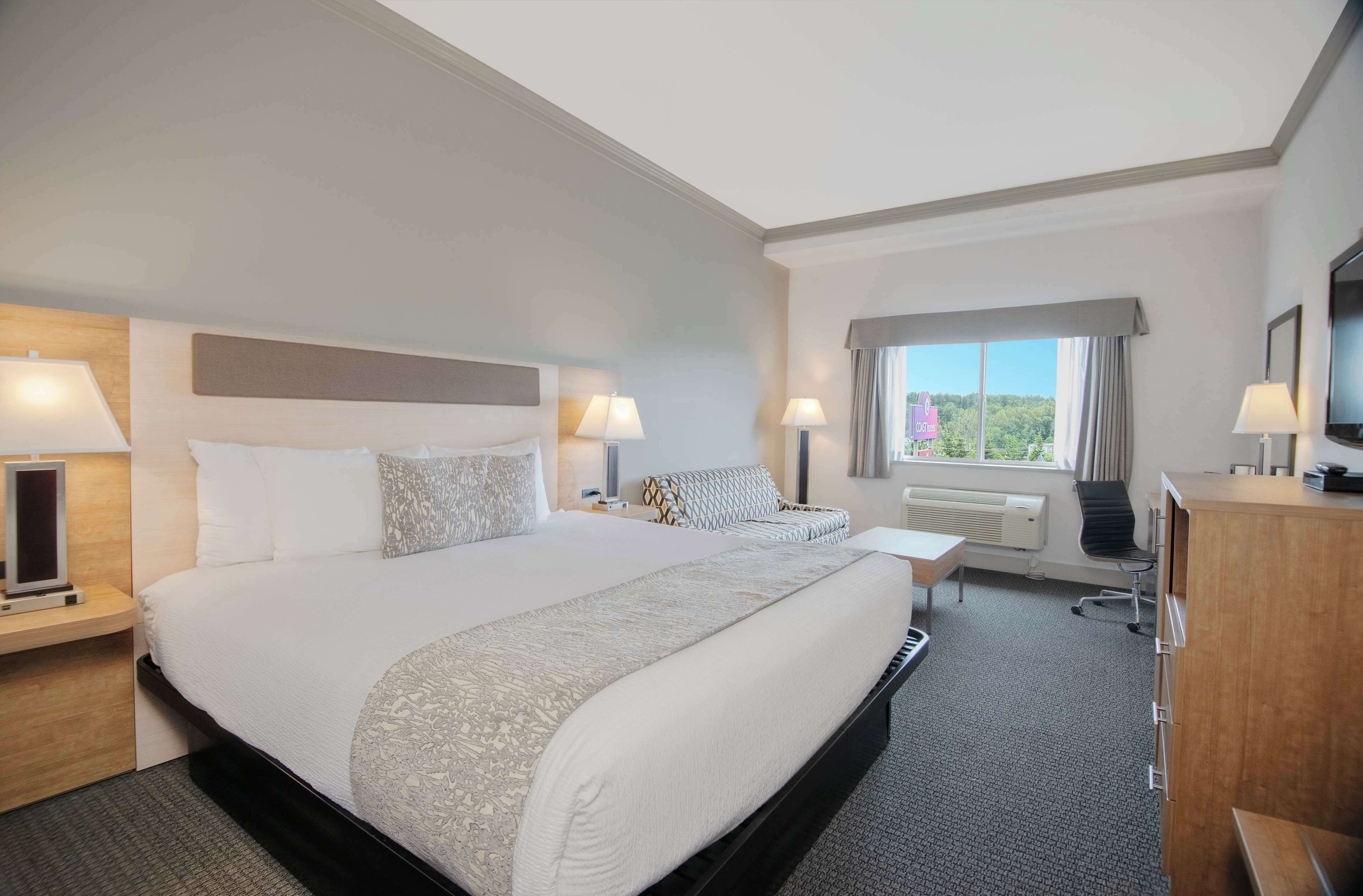 Studio, 1 giường cỡ king (Coast King) | Bàn, bàn ủi/dụng cụ ủi quần áo, truy cập Internet không dây miễn phí 