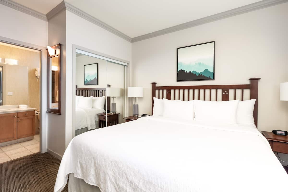Suite Prestige, 1 chambre, au bord du lac | 2 chambres, literie de qualité, lit avec matelas à plateau-coussin