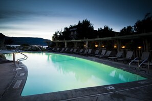 2 indoor pools, 2 outdoor pools, pool cabanas (surcharge)