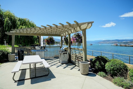 BBQ/picnic area