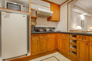 One Bedroom Suite | 私人廚房 | 電熱水壺