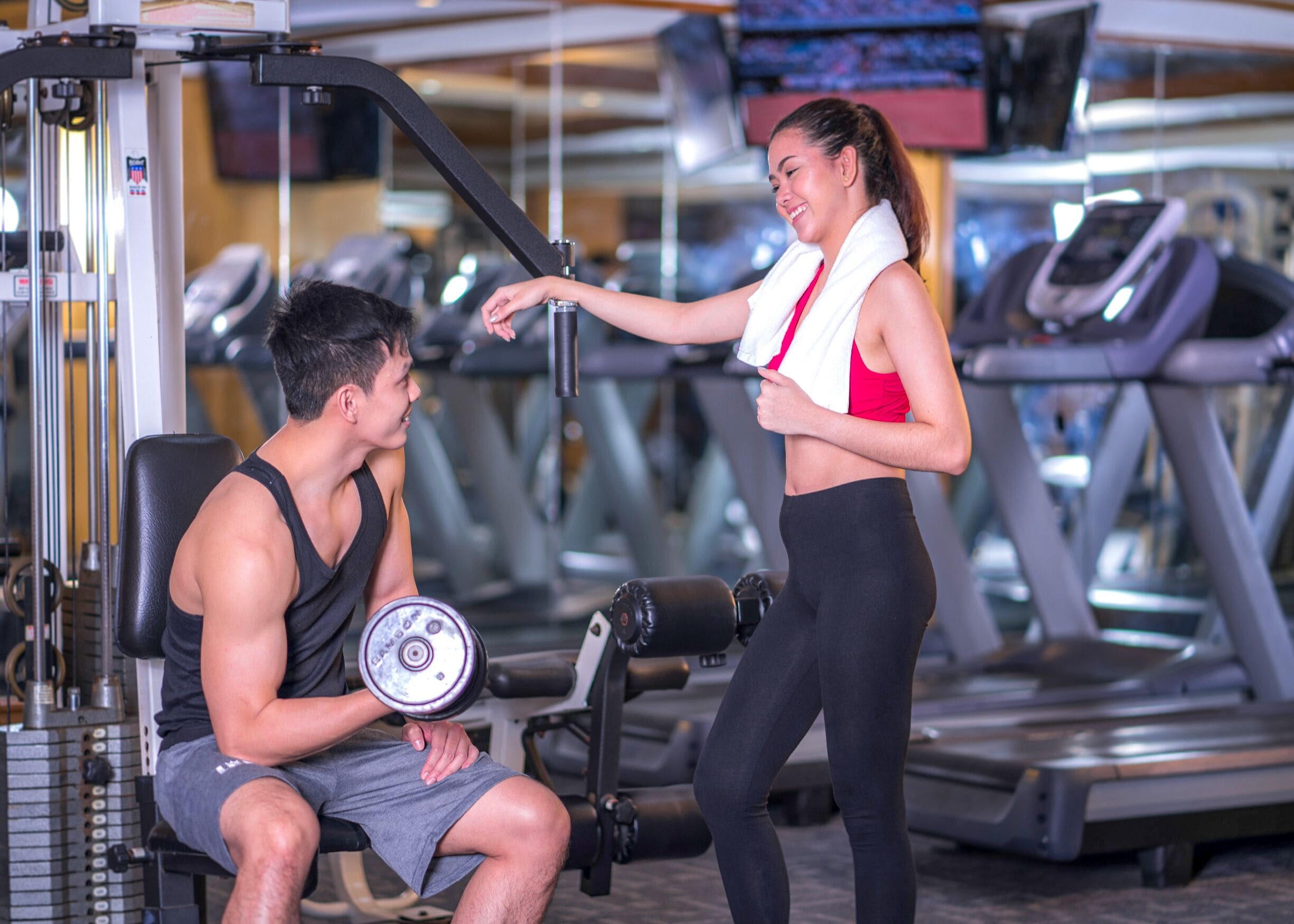 芳香疗法、热石按摩、深层组织按摩、瑞典式按摩、泰式按摩、按摩服务