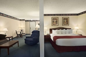 Suite, 1 King Bed, Non Smoking (One-Bedroom) | Desk, free cots/infant beds, rollaway beds, free WiFi