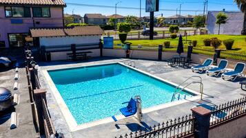 Piscine extérieure