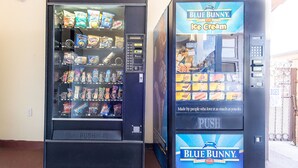 Vending machine - Sea Rock Inn Gardena (Los Angeles)
