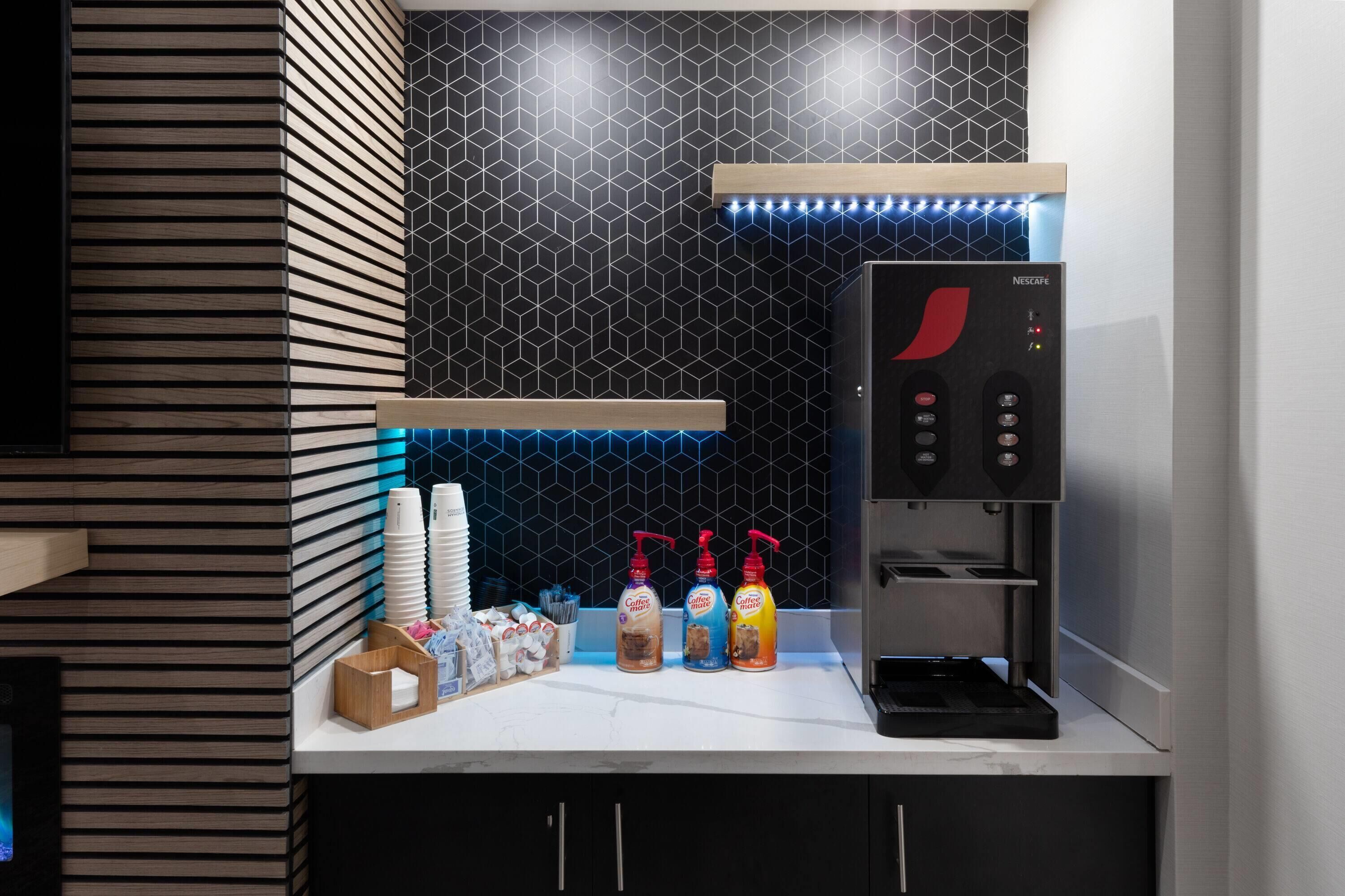 Foto - La Quinta Inn & Suites by Wyndham Houston Bush IAH South