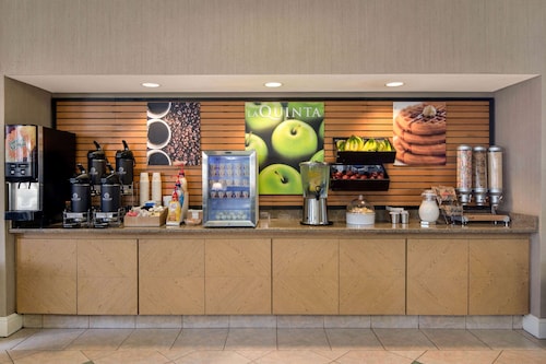 La Quinta Inn & Suites by Wyndham Greenville Haywood