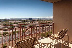 1 bedroom, premium bedding, pillowtop beds, in-room safe