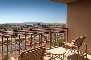 1 bedroom, premium bedding, pillow-top beds, in-room safe