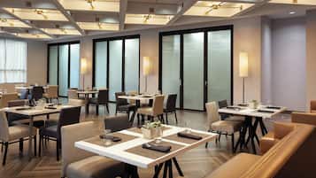 Daily full breakfast for a fee