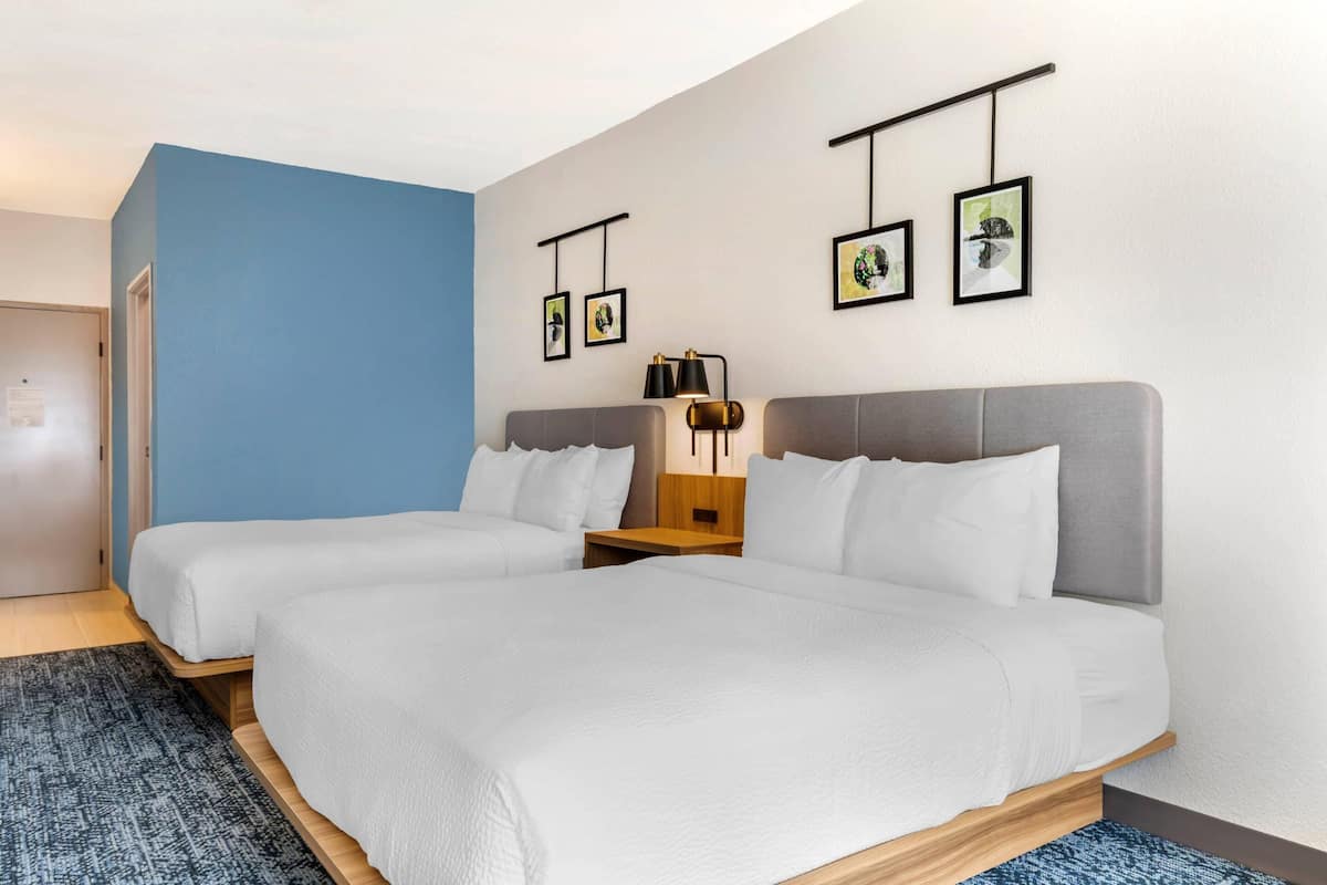 Standard Room, 2 Queen Beds, Non Smoking