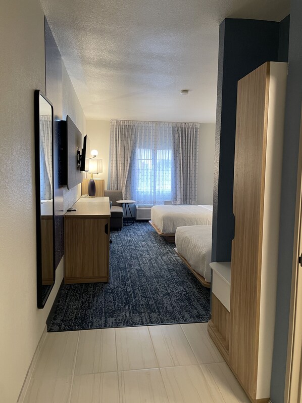 Room, 2 Queen Beds, Accessible, Non Smoking